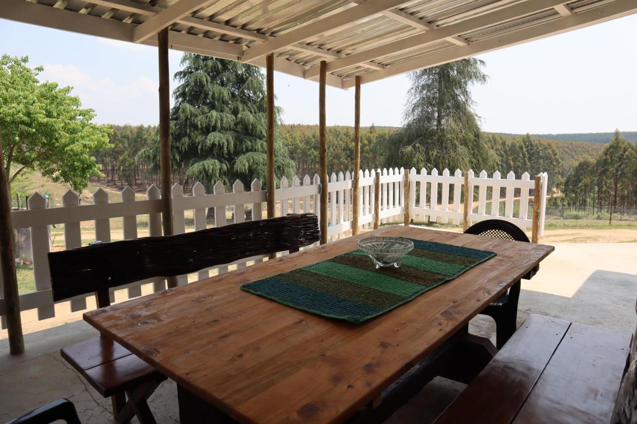Rocks & Roses Farm Stay Lochiel Exterior foto